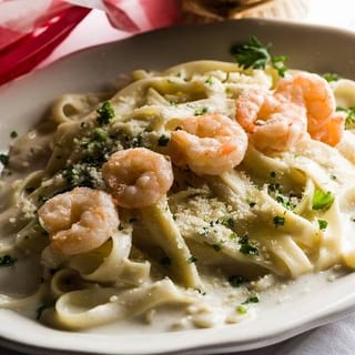 Shrimp Fettuccine Alfredo (L)