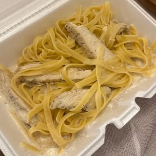 Chicken Fettuccine Alfredo (L)