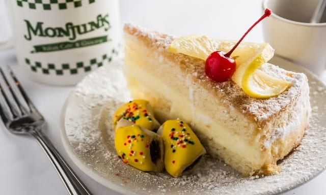 Italian Lemon Creme Cake.